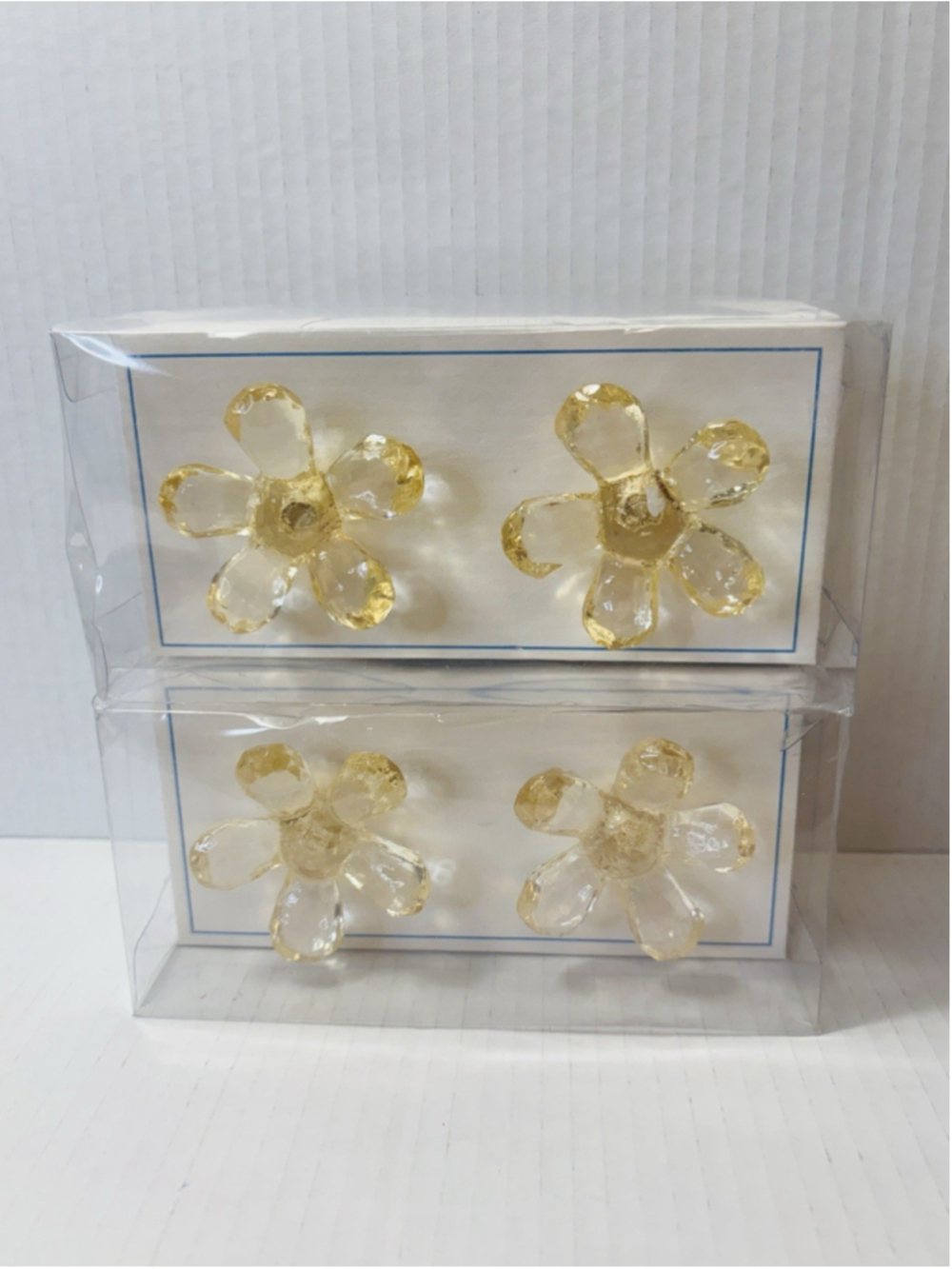 NEW Pottery Barn Kids Yellow Crystal Flower Drawer Knobs Set of 4 NOS Retired